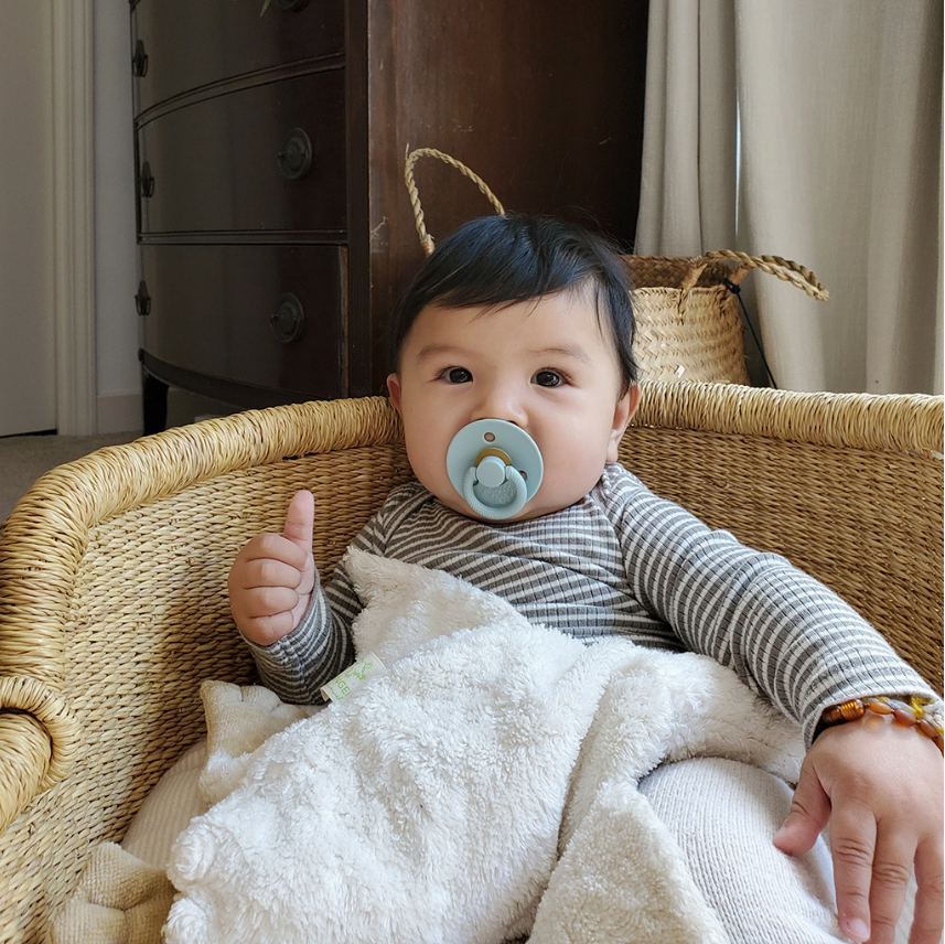 Itzy Soother™ Natural Rubber Paci Sets